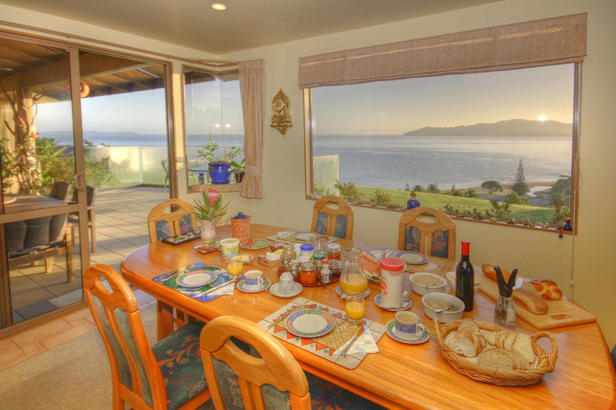 Carneval Ocean View Bed & Breakfast Taipa Екстериор снимка